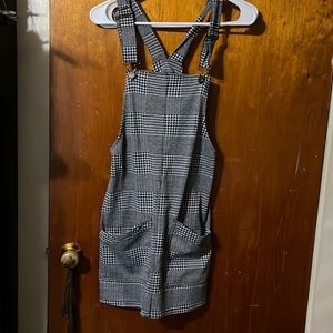 Overall dress